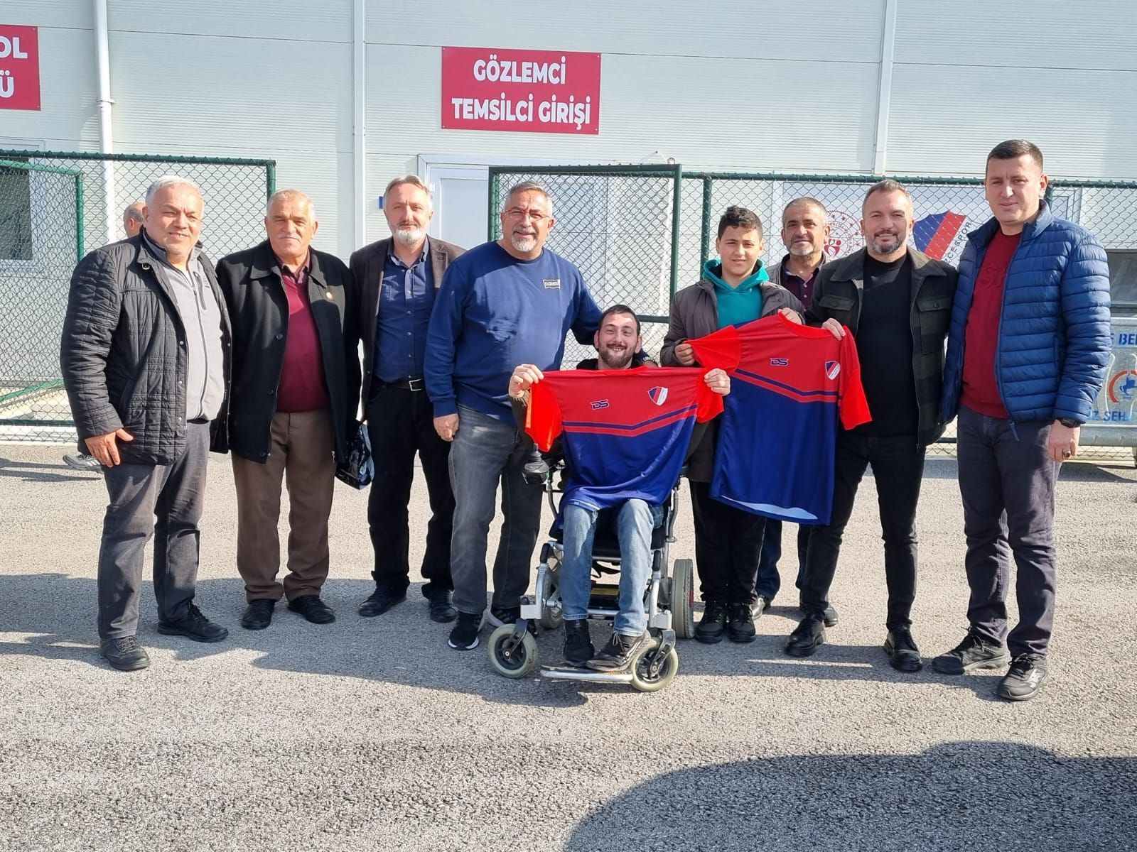 Başkanımız, Fatih’e Düzcespor forması hediye etti